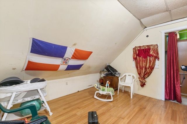 2 Washington St, Lawrence, MA 01841