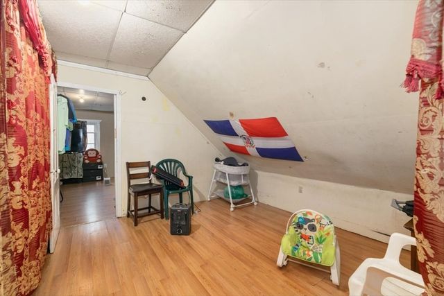 2 Washington St, Lawrence, MA 01841