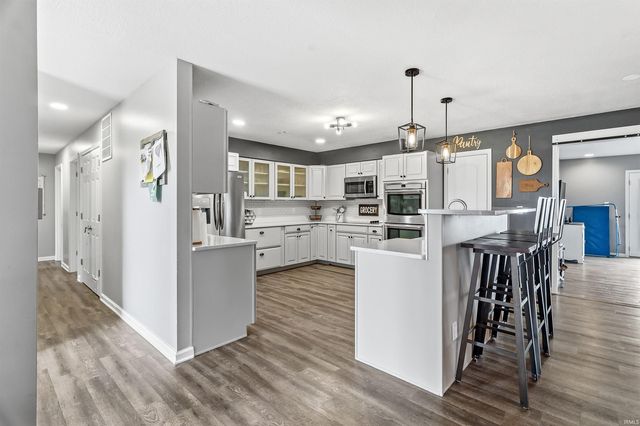 715 Laura Lane, Sweetser, IN 46987