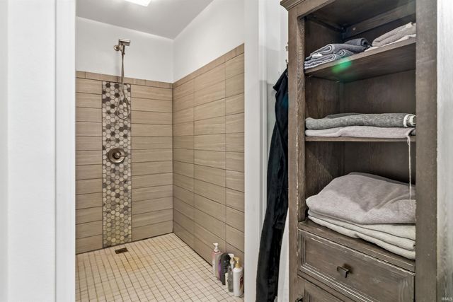 715 Laura Lane, Sweetser, IN 46987