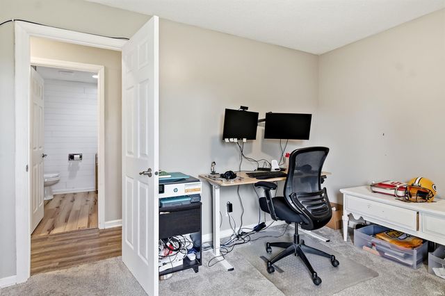 715 Laura Lane, Sweetser, IN 46987