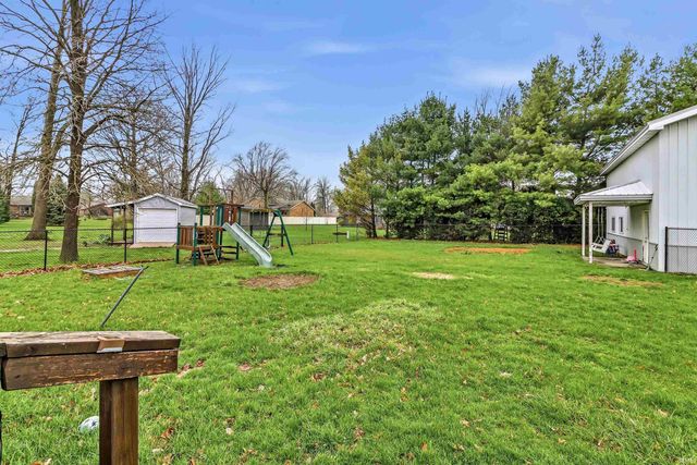 715 Laura Lane, Sweetser, IN 46987