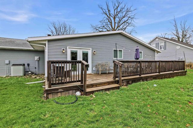 715 Laura Lane, Sweetser, IN 46987