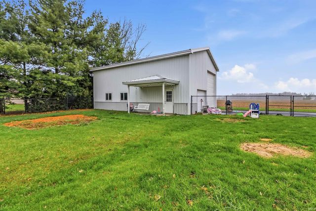 715 Laura Lane, Sweetser, IN 46987