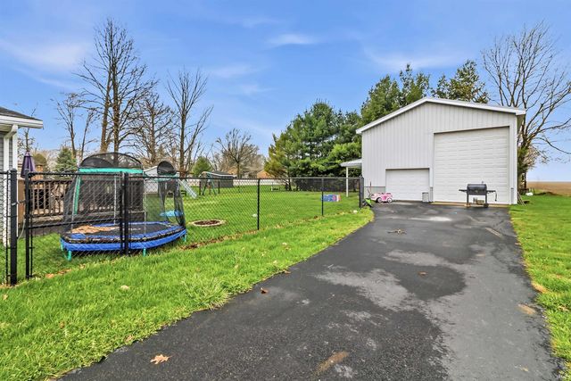 715 Laura Lane, Sweetser, IN 46987