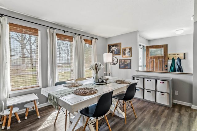 715 Laura Lane, Sweetser, IN 46987