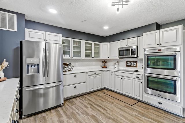 715 Laura Lane, Sweetser, IN 46987