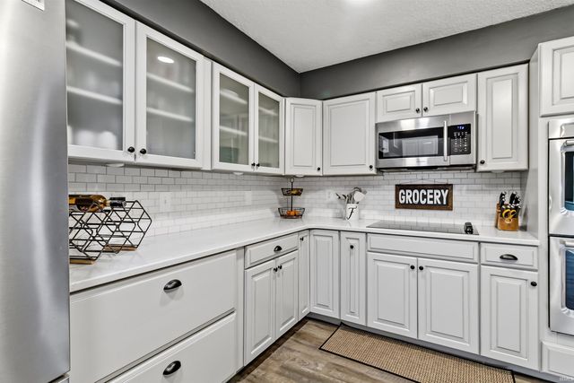 715 Laura Lane, Sweetser, IN 46987