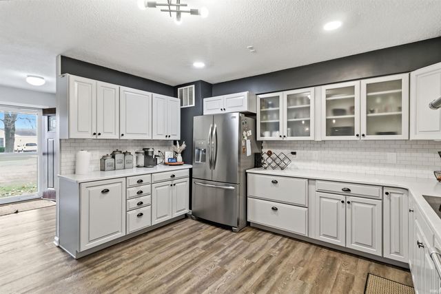 715 Laura Lane, Sweetser, IN 46987