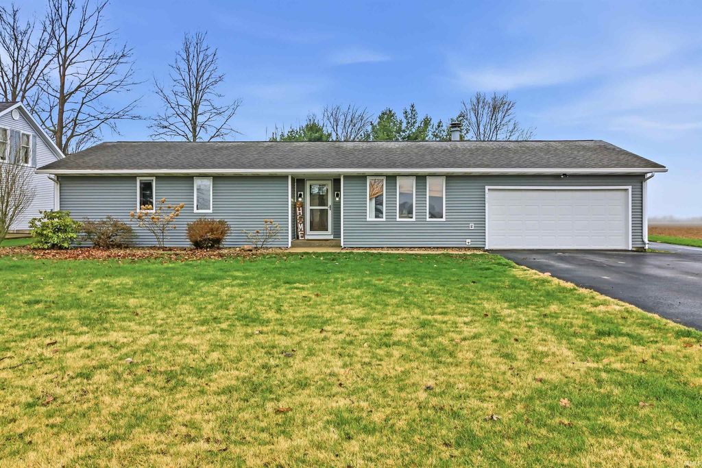 715 Laura Lane, Sweetser, IN 46987