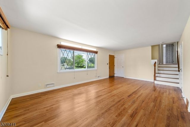 267 Church Ln, Wayne Twp., NJ 07470