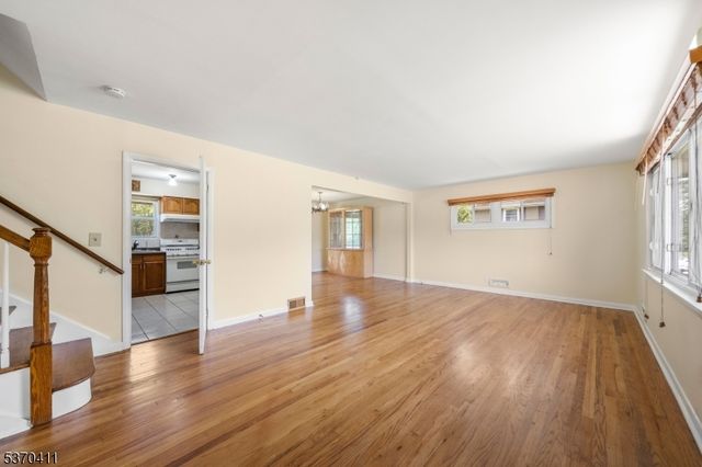 267 Church Ln, Wayne Twp., NJ 07470