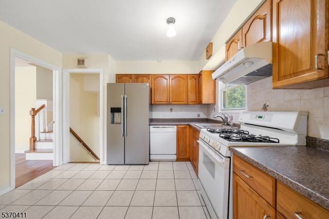 267 Church Ln, Wayne Twp., NJ 07470