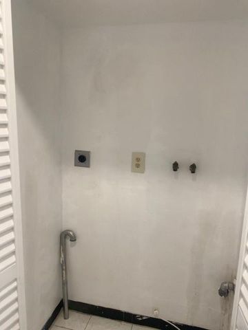 2851 NE 183rd Street 1903, North Miami Beach, FL 33160