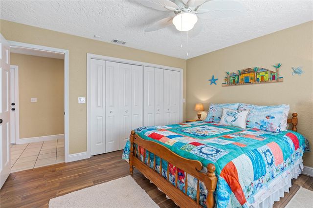 1905 COUNTRY CLUB COURT, Plant City, FL 33566