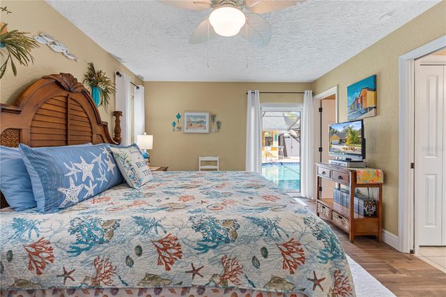 1905 COUNTRY CLUB COURT, Plant City, FL 33566