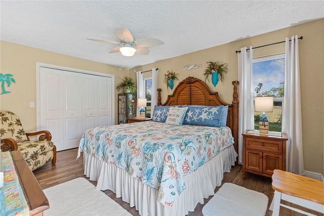 1905 COUNTRY CLUB COURT, Plant City, FL 33566