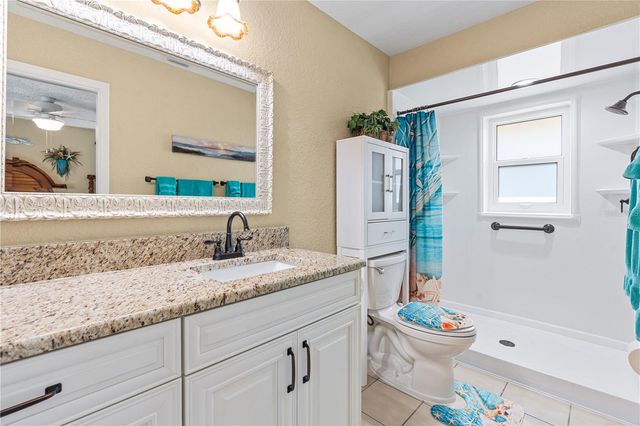 1905 COUNTRY CLUB COURT, Plant City, FL 33566