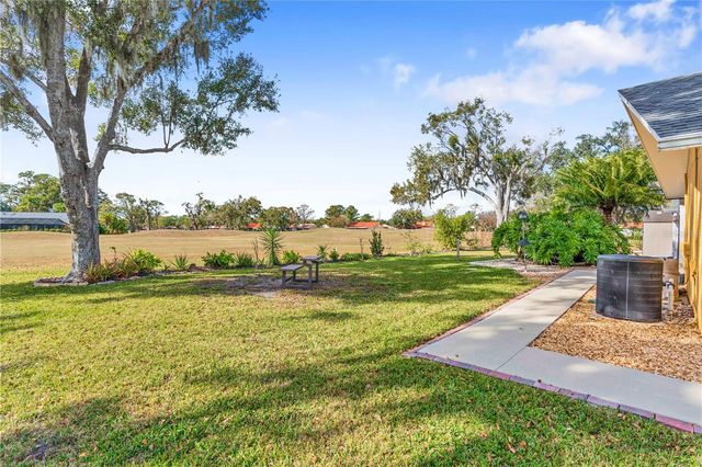 1905 COUNTRY CLUB COURT, Plant City, FL 33566