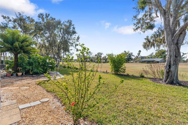 1905 COUNTRY CLUB COURT, Plant City, FL 33566