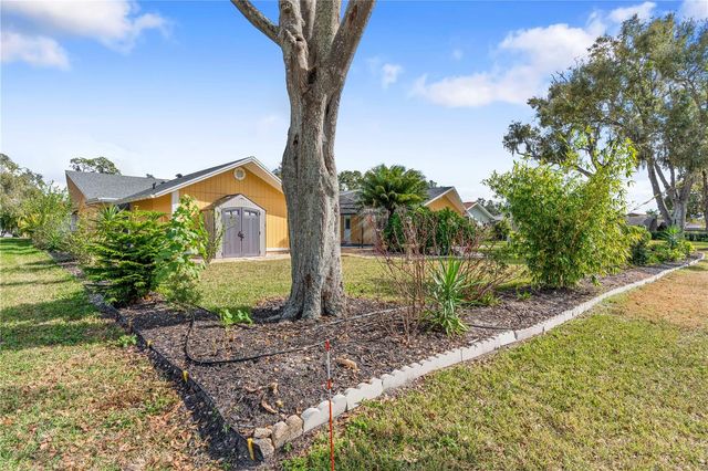 1905 COUNTRY CLUB COURT, Plant City, FL 33566