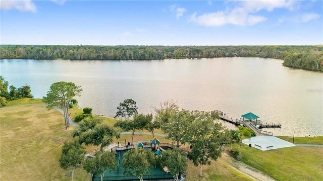 1905 COUNTRY CLUB COURT, Plant City, FL 33566