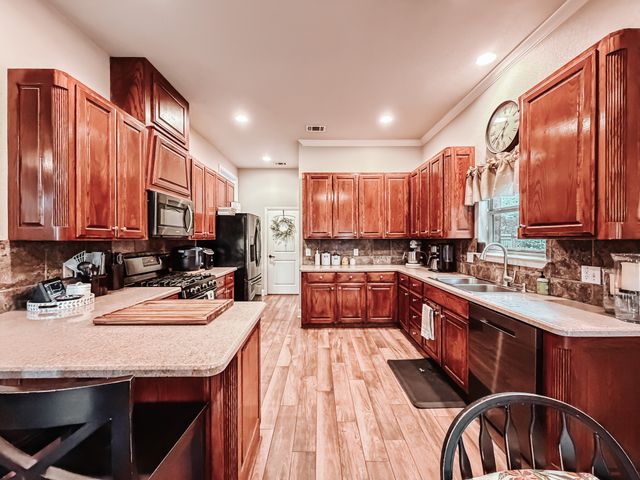 1504 Wade Street, Corsicana, TX 75110