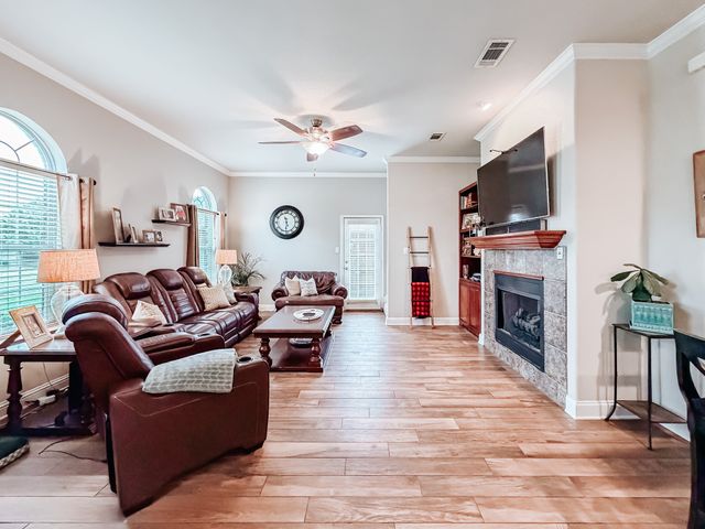 1504 Wade Street, Corsicana, TX 75110