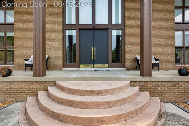 4994 Lake Bluff Road Road, West Bloomfield, MI 48323