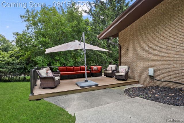 4994 Lake Bluff Road Road, West Bloomfield, MI 48323