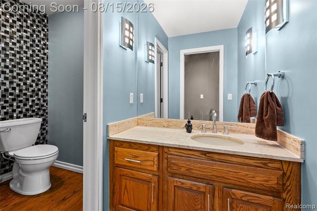 4994 Lake Bluff Road Road, West Bloomfield, MI 48323