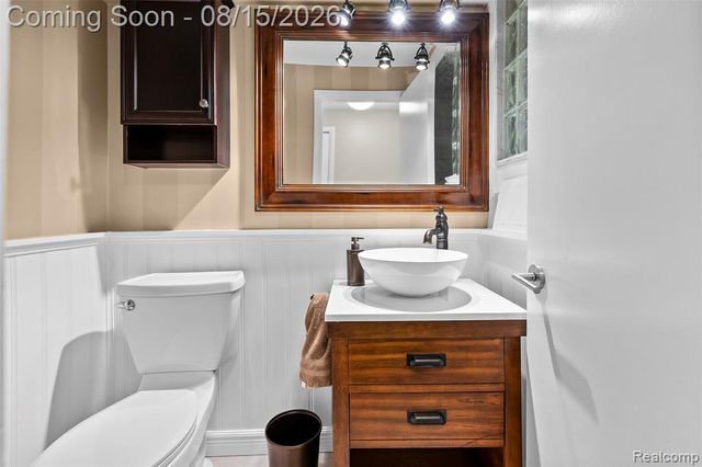 4994 Lake Bluff Road Road, West Bloomfield, MI 48323