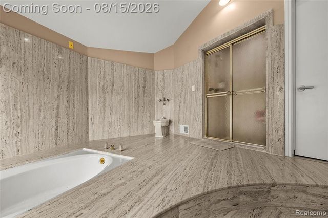 4994 Lake Bluff Road Road, West Bloomfield, MI 48323