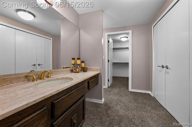 4994 Lake Bluff Road Road, West Bloomfield, MI 48323