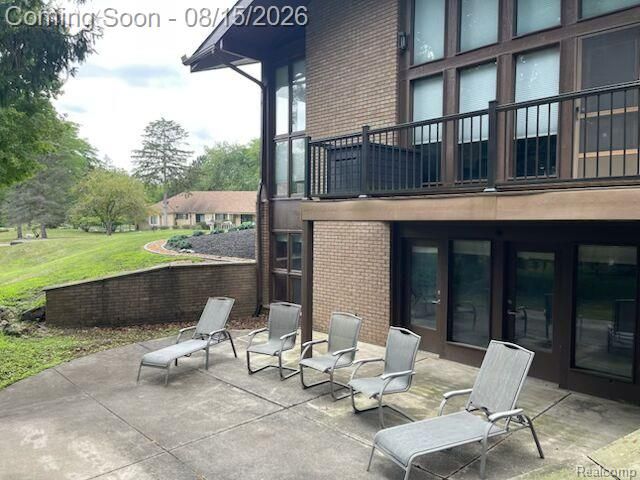 4994 Lake Bluff Road Road, West Bloomfield, MI 48323