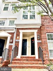 14468 VILLAGE HIGH ST #148, Gainesville, VA 20155