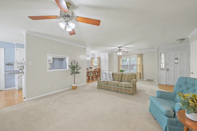 8465 Yorkshire Lane, North Charleston, SC 29406