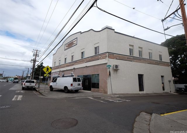 1178 N King Street, Honolulu, HI 96817