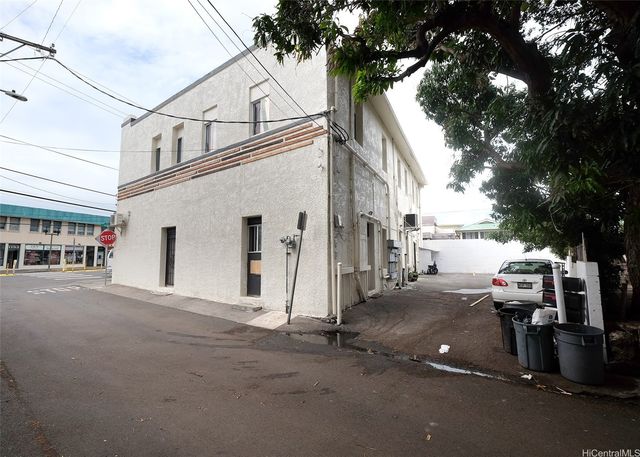 1178 N King Street, Honolulu, HI 96817