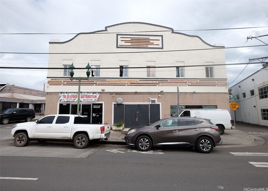 1178 N King Street, Honolulu, HI 96817