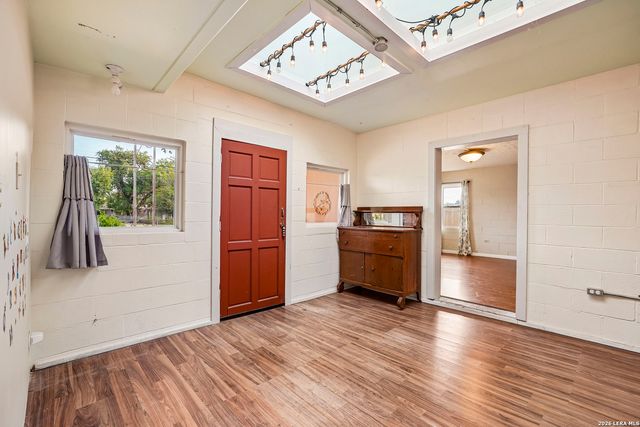 1206 W VILLARET BLVD, San Antonio, TX 78224