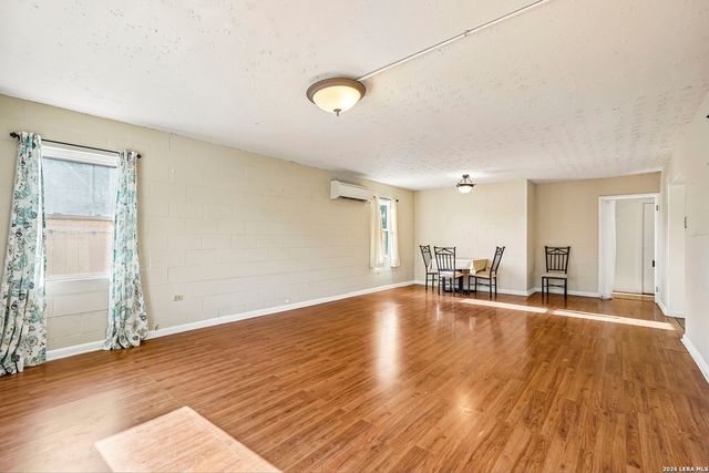 1206 W VILLARET BLVD, San Antonio, TX 78224