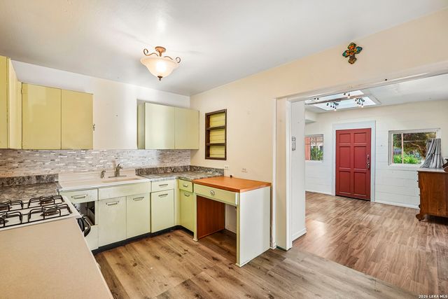 1206 W VILLARET BLVD, San Antonio, TX 78224