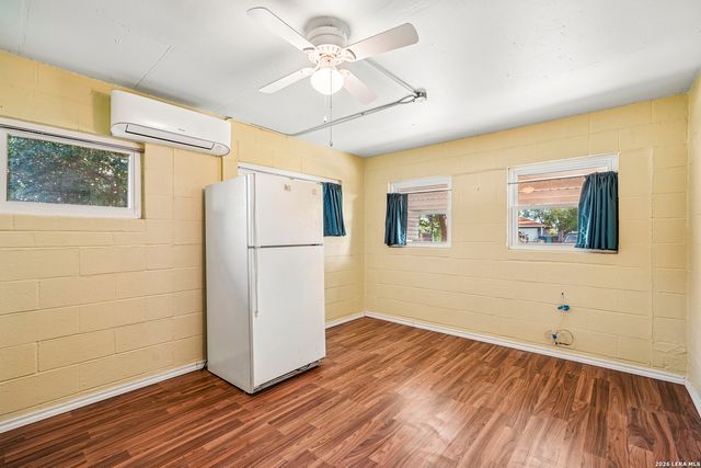 1206 W VILLARET BLVD, San Antonio, TX 78224