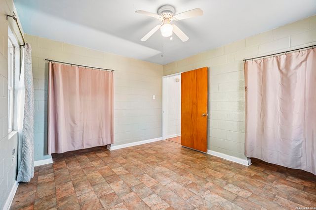 1206 W VILLARET BLVD, San Antonio, TX 78224