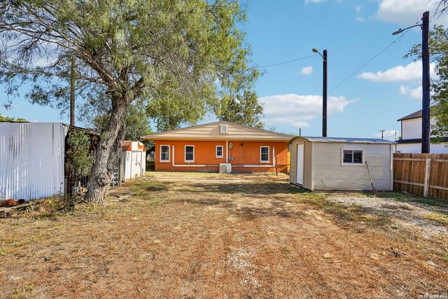 1206 W VILLARET BLVD, San Antonio, TX 78224