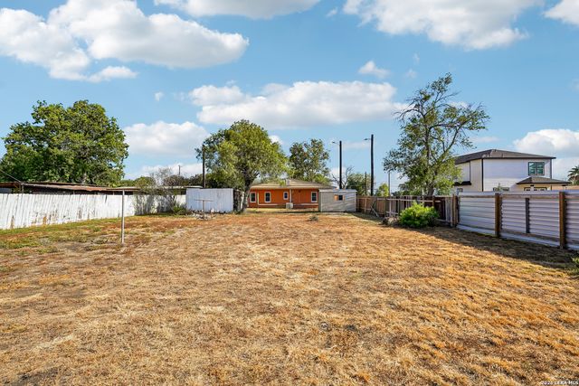 1206 W VILLARET BLVD, San Antonio, TX 78224