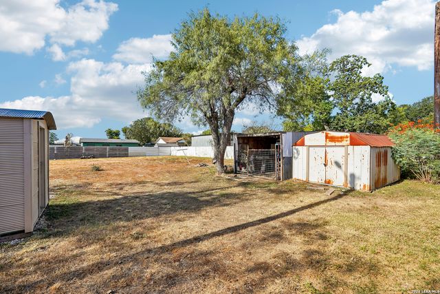 1206 W VILLARET BLVD, San Antonio, TX 78224