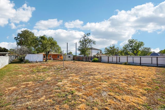 1206 W VILLARET BLVD, San Antonio, TX 78224