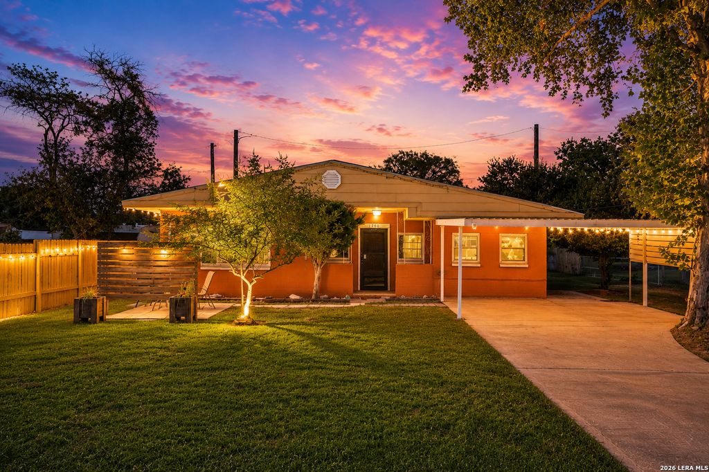 1206 W VILLARET BLVD, San Antonio, TX 78224